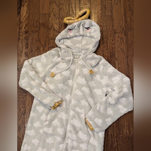 Angel Fluffy cloud Onesie - woman's Size Large - Picture 4 of 8
